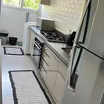 Apto novo com piscina em Ubatuba - Praia Maranduba