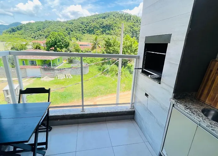 Apto novo com piscina em Ubatuba - Praia Maranduba